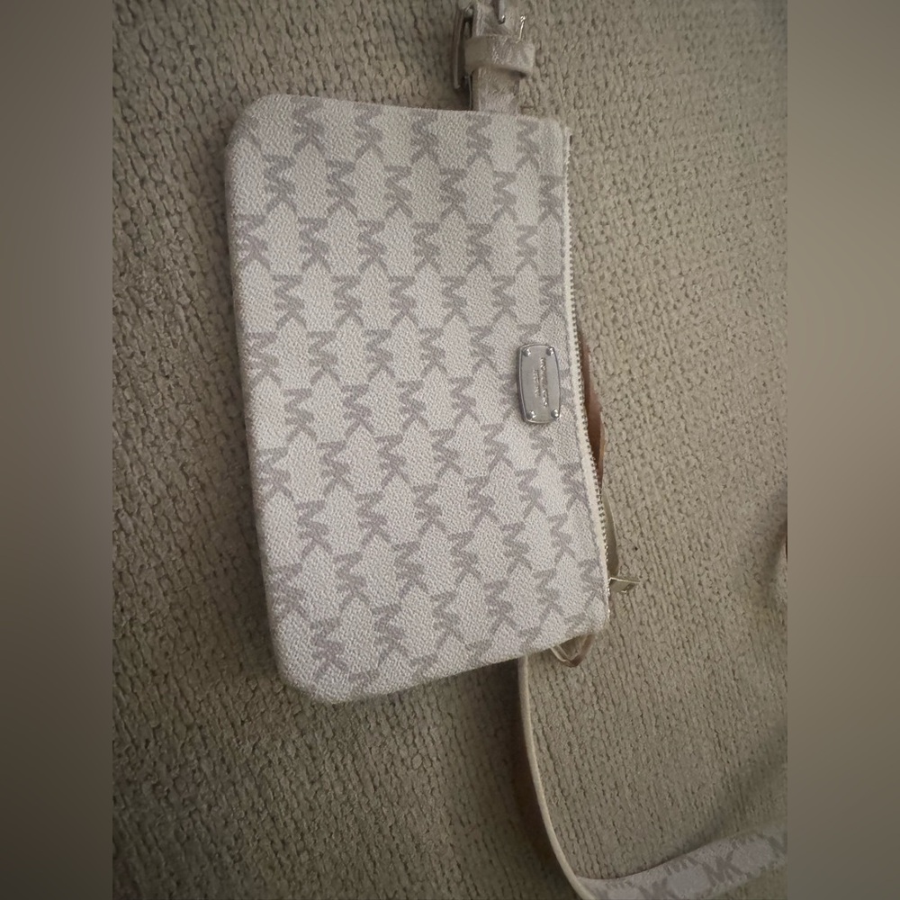Stylish Beige Crossbody Bag